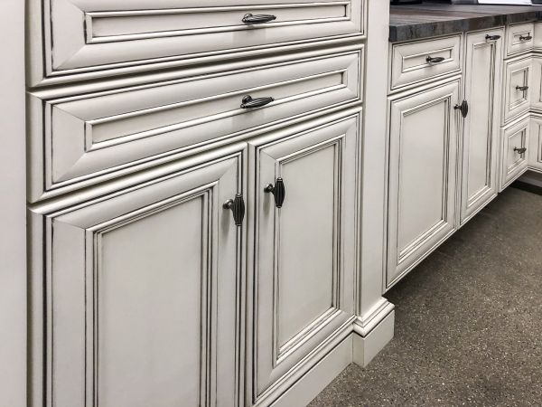 Aurora Cabinet Service